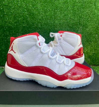 Jordan 11 Retro Cherry (2022)